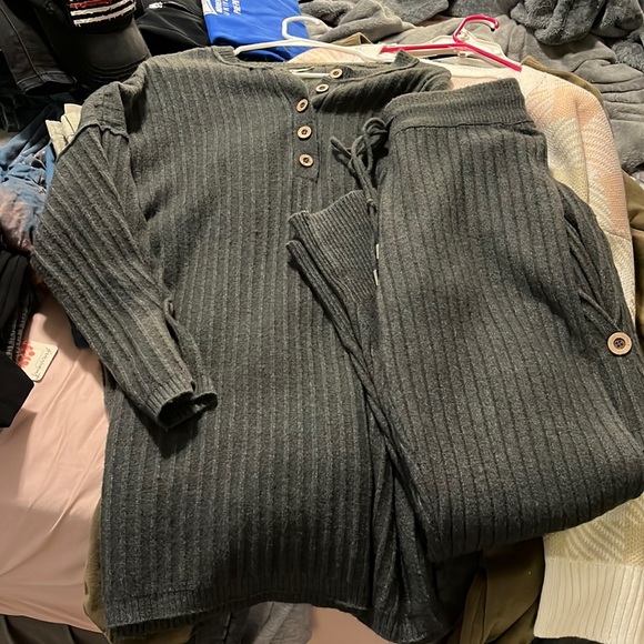 Free people “Around the Clock” set - Picture 2 of 4